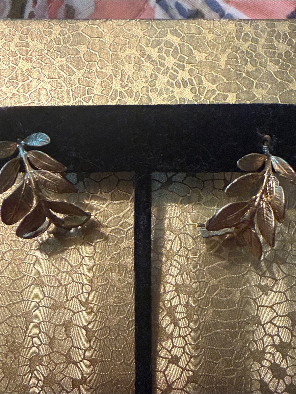 Leaf Cluster Drop Earrings – Gold Tone